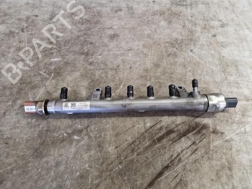 Used Injection rail Injection rail 33338028 33338028
