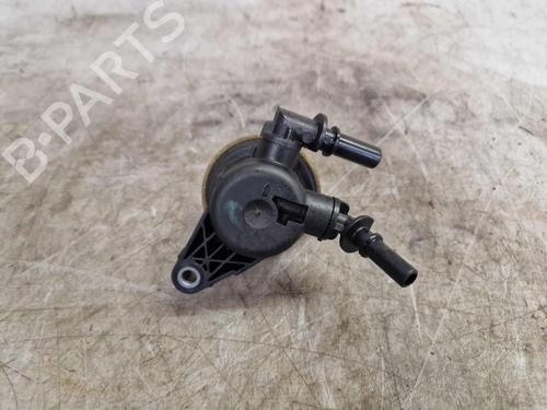 Used Fuel pump OPEL GRANDLAND / GRANDLAND X (A18, P1UO) 1.5 Turbo D (75) (131 hp) 30560514