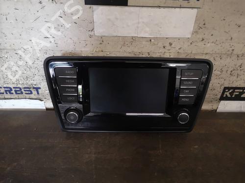 Used Display monitor SKODA OCTAVIA III Combi (5E5, 5E6) 2.0 TDI RS (184 hp) 13065457