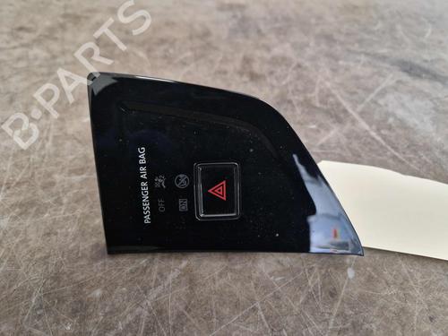 warning-switch-vw-polo-vi-aw1-bz1-ae1-2017-36560527 main image