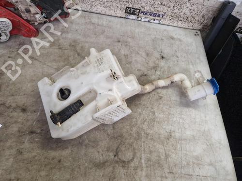 windscreen-washer-tank-audi-a3-sportback-8pa-2004-2005-2006-2007-2008-2009-2010-2011-2012-2013-2014-2015-32338214 main image