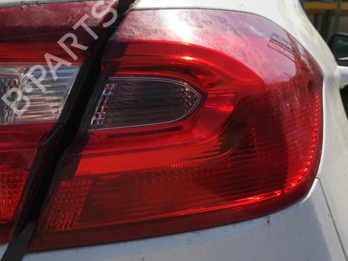Piloto trasero derecho Piloto trasero derecho FORD FIESTA VII (HJ, HF) 1.1 Ti-VCT (86 hp) 37068503 37068503