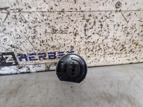Headlight switch SKODA FABIA III (NJ3) 1.0 TSI | BP31879998I24