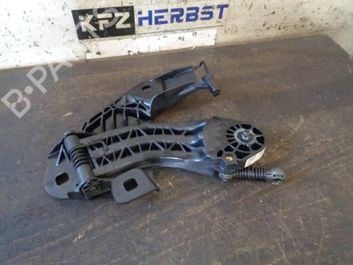 Autre MERCEDES-BENZ SLC (R172) 180 (172.431) (156 hp) 17128283