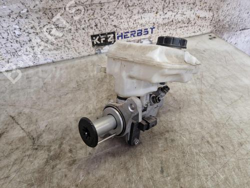 Used Brake master cylinder VW TOURAN (5T1) 1.6 TDI (110 hp) 29899141