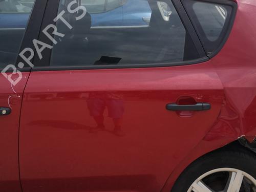 Used Left rear door Left rear door 37068546 37068546