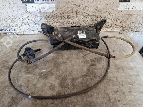 Used Electric handbrake RENAULT GRAND SCÉNIC II (JM0/1_) 1.9 dCi (JM14) (131 hp) 33038774