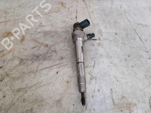injector-vw-passat-b8-variant-3g5-cb5-2014-38989381 main image