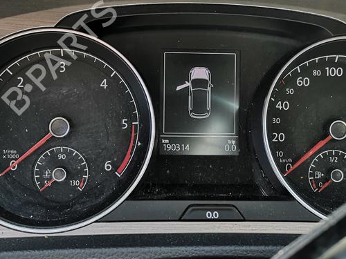 Used Instrument cluster VW GOLF VII (5G1, BQ1, BE1, BE2) 1.6 TDI (90 hp) 33038841