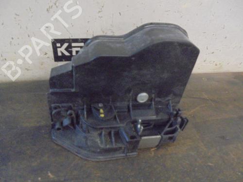 Used Front right lock BMW X3 (E83) 2.0 d (150 hp) 12886671