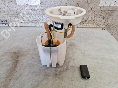 Used Fuel pump BMW X1 (F48) sDrive 18 d (136 hp) 28538678