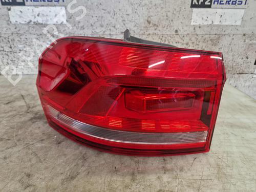 Venstre Baklys VW TOURAN (5T1) 1.6 TDI (110 hp) 29899136