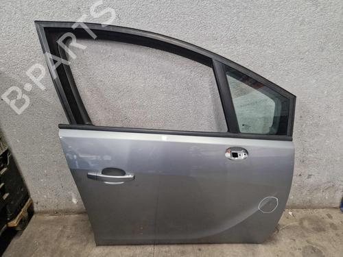 Used Right front door Right front door OPEL MERIVA B MPV (S10) 1.4 (75) (100 hp) 40117869 40117869