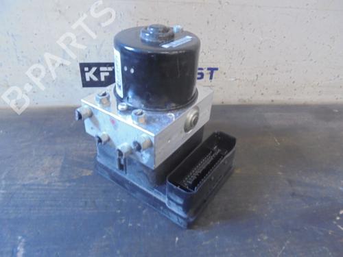 Used ABS pump BMW 3 Touring (E91) 318 d (122 hp) 12860319