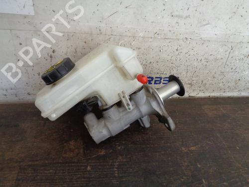 Used Brake master cylinder AUDI A3 Sportback (8VA, 8VF) 1.6 TDI (105 hp) 19945942