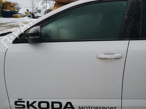 Tür links vorne für SKODA OCTAVIA III Combi (5E5, 5E6) 2.0 TDI RS (184 hp) 31711017