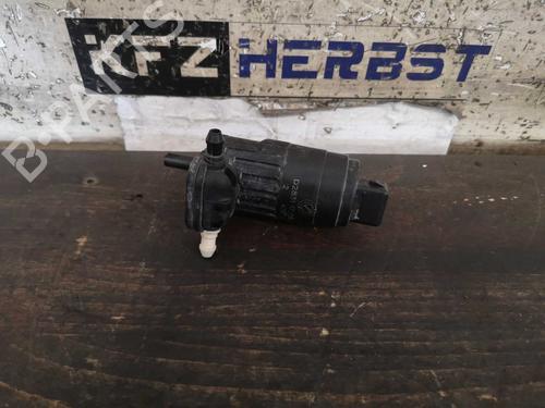 Used Washer pump FIAT 500L (351_, 352_) 1.3 D Multijet (199.LYM11, 199.LYM1A) (95 hp) 22277639