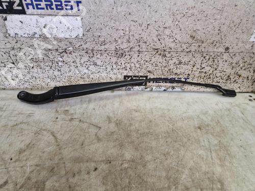 front-windshield-wiper-arm-vw-t-roc-a11-d11-2017-33736856 main image