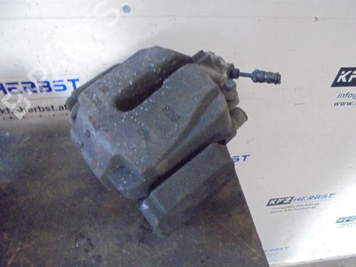 Used Right front brake caliper BMW 5 Touring (F11) 520 d (163 hp) 12866285