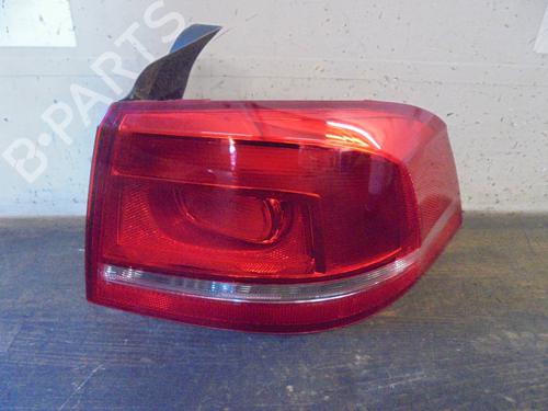 Used Right taillight VW PASSAT B7 (362) 1.6 TDI (105 hp) 19945584