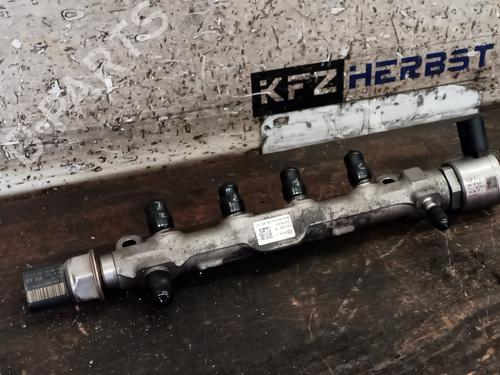 Used Injection rail VW TOURAN (5T1) 1.6 TDI (115 hp) 22293195