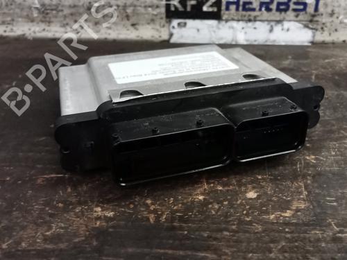 Calculateur moteur (ecu) SKODA OCTAVIA III Combi (5E5, 5E6) 1.2 TSI (105 hp) 22293655
