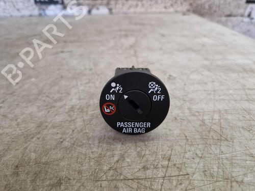 Used Switch Switch OPEL ASTRA K (B16) 1.6 CDTi (68) (110 hp) 33542437 33542437