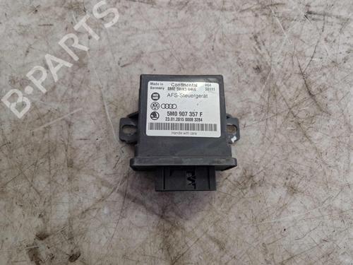 Used Control unit Control unit VW SHARAN (7N1, 7N2) 2.0 TFSI (200 hp) 33649196 33649196