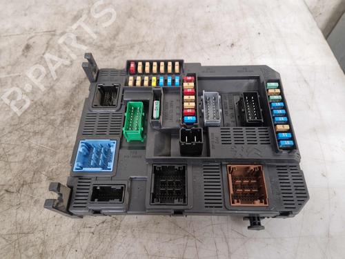 Used Fuse box PEUGEOT 208 I (CA_, CC_) 1.2 VTI 82 (82 hp) 31856439