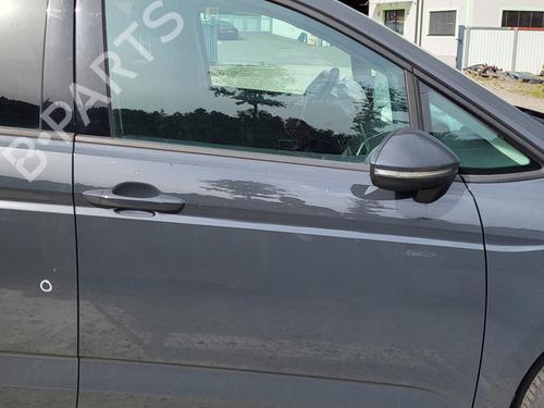Used Right front door Right front door 39010253 39010253