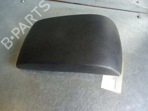 Used Armrest / Center console FORD MONDEO IV (BA7) 2.0 TDCi (140 hp) 12862718