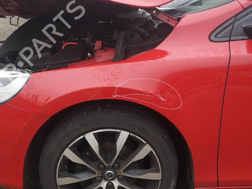 Used Left front fenders VOLVO V40 Hatchback (525) D2 (120 hp) 30336451