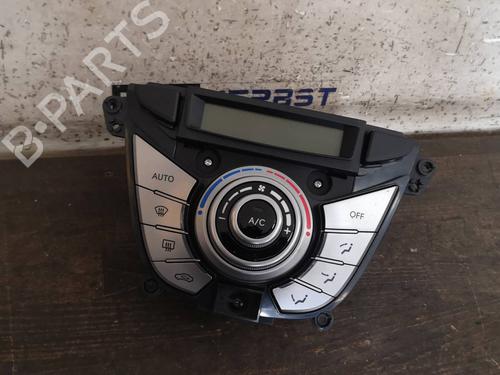 BP12878858I5 main image