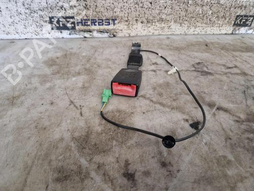 Pretensionatore anteriore destro Pretensionatore anteriore destro VW POLO V (6R1, 6C1) 1.2 (60 hp) 39648966 39648966