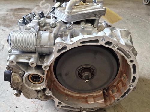 Used Gearbox VW TOURAN (5T1) 2.0 TDI (150 hp) 26024555