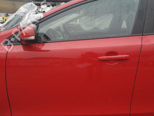 Used Left front door VOLVO V40 Hatchback (525) D2 (120 hp) 30336452