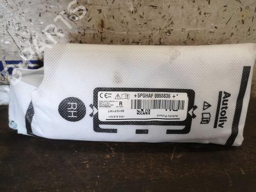 Used Right seat airbag CITROËN C3 III (SX) 1.2 VTi 68 (68 hp) 22292176
