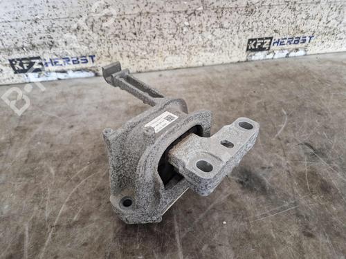 Used Engine mount Engine mount VW POLO VI (AW1, BZ1, AE1) 1.0 TSI (95 hp) 36560583 36560583