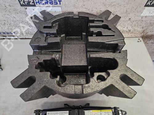 Jack Kit SKODA OCTAVIA III Combi (5E5, 5E6) 2.0 TDI | BP27638002C119 