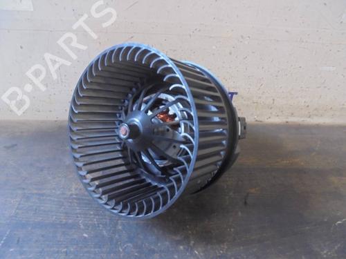 Used Heater blower motor FORD FOCUS III Turnier 1.5 TDCi ECOnetic (105 hp) 12869901