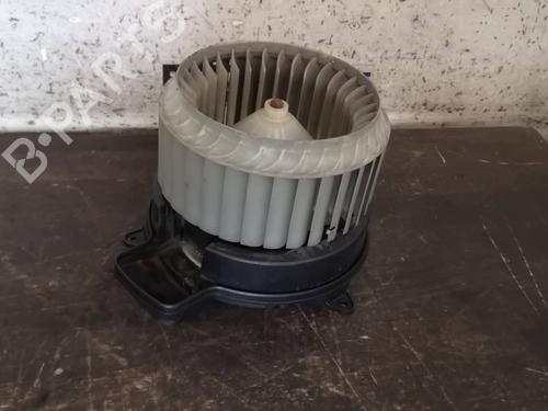 Used Heater blower motor AUDI A6 C7 Avant (4G5, 4GD) 3.0 TDI quattro (245 hp) 19946283