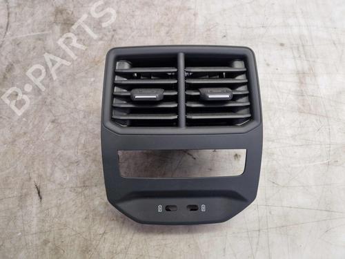 Used Air vent SEAT LEON Sportstourer (KL8, KLD) 1.5 TSI (116 hp) 29587914