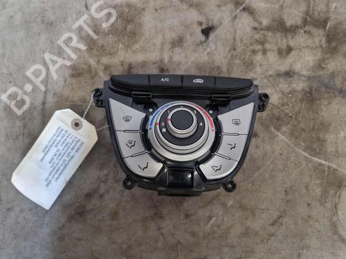Used Climate control Climate control 39648952 39648952
