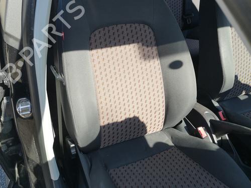 Used Right front seat Right front seat 37262424 37262424