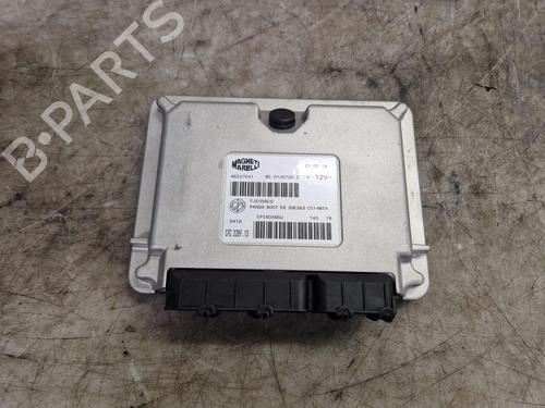 Used Engine control unit (ECU) FIAT PANDA (312_, 319_) 0.9 (312PXG1A) (86 hp) 31948083