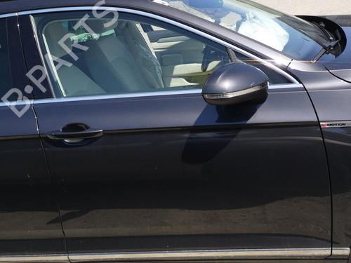 Used Right front door Right front door 38011014 38011014