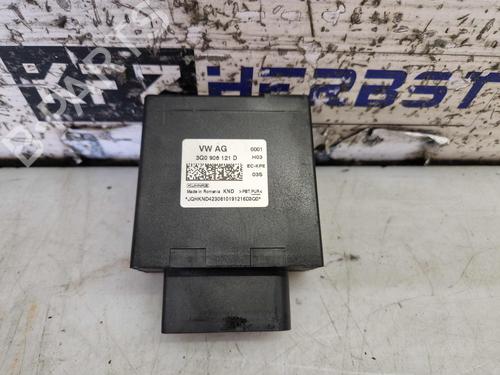 Used Control unit VW TOURAN (5T1) 2.0 TDI (150 hp) 29446943