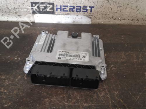 Used Engine control unit (ECU) BMW 3 Touring (F31) 318 d (136 hp) 22284059