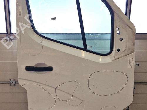Used Right front door RENAULT MASTER III Van (FV) 2.3 dCi 130 FWD (FV0M, FV0Y, FV0J, FV02, FV03) (130 hp) 29853778