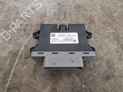 Used Control unit Control unit VOLVO V40 Hatchback (525) D2 (120 hp) 35975354 35975354